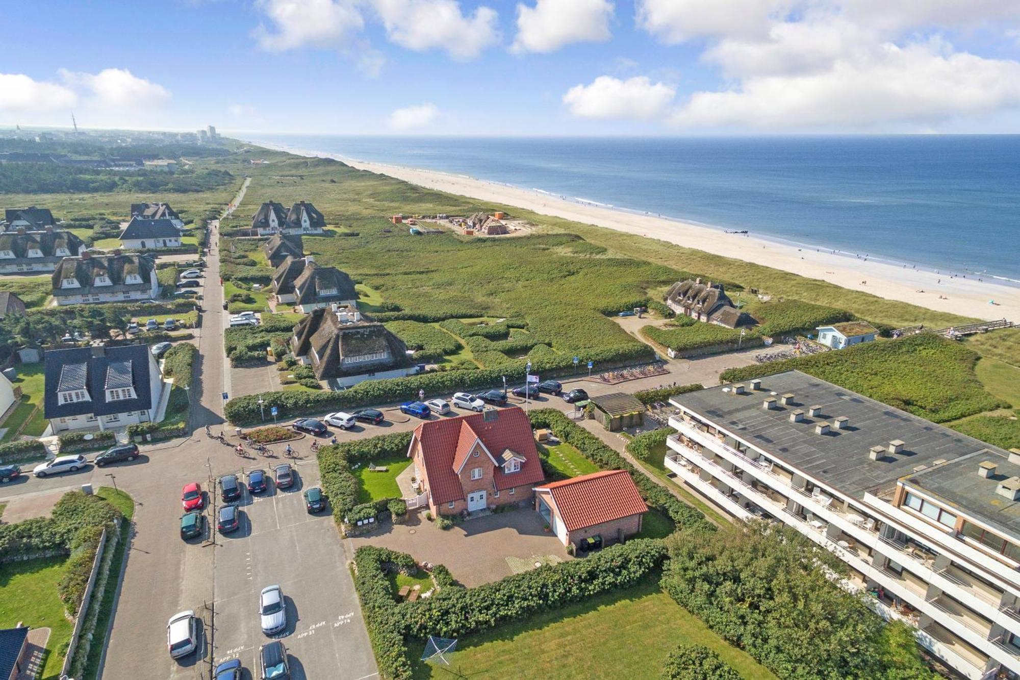 Haus Am Strand App Beachfront Apartment Wenningstedt-Braderup Exterior photo